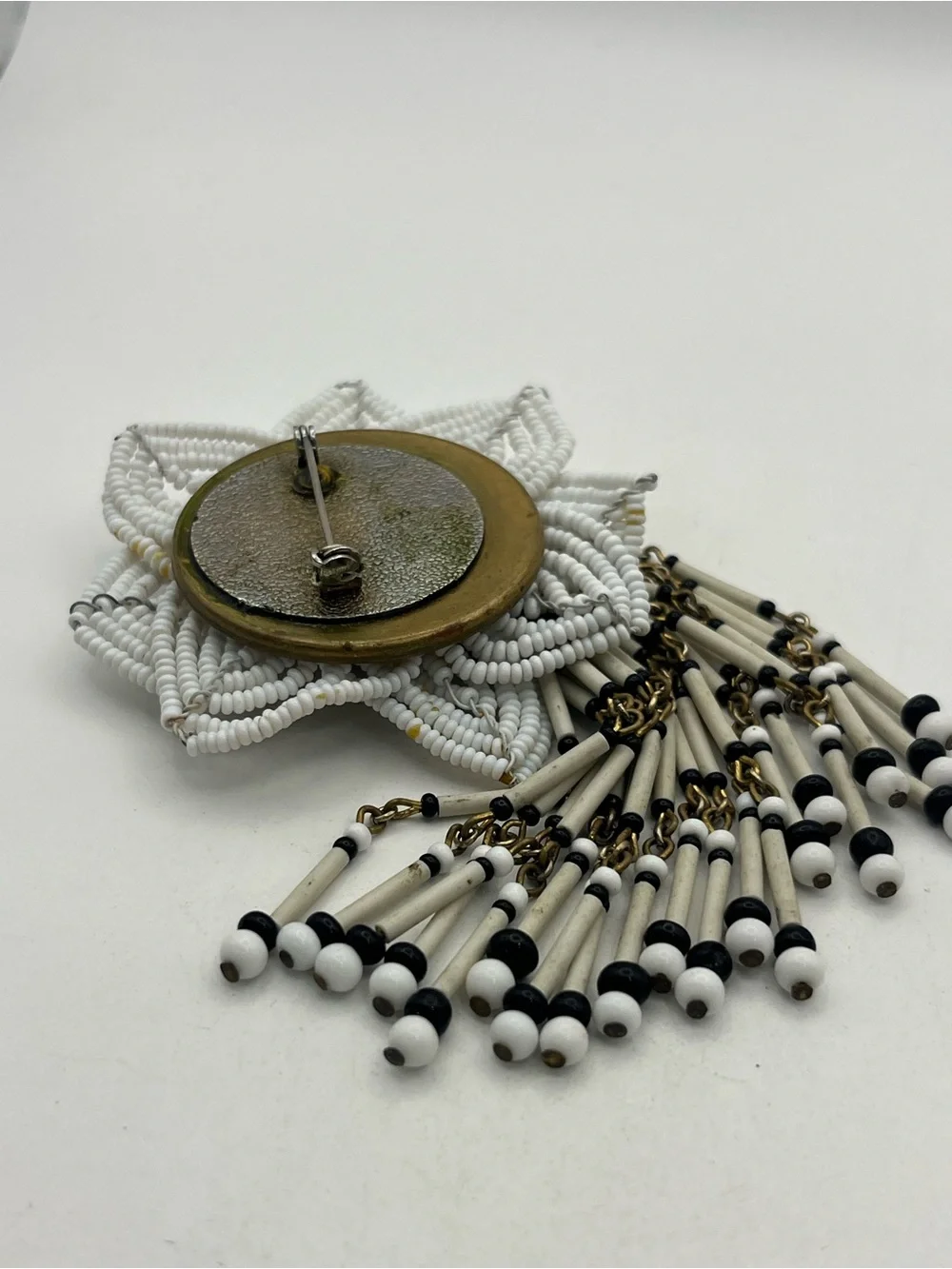 Cameo seed beed tassel oversized brooch pin white gold black vintage
